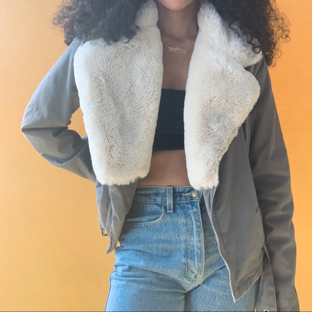 Odyn motorcycle jacket with fur collar